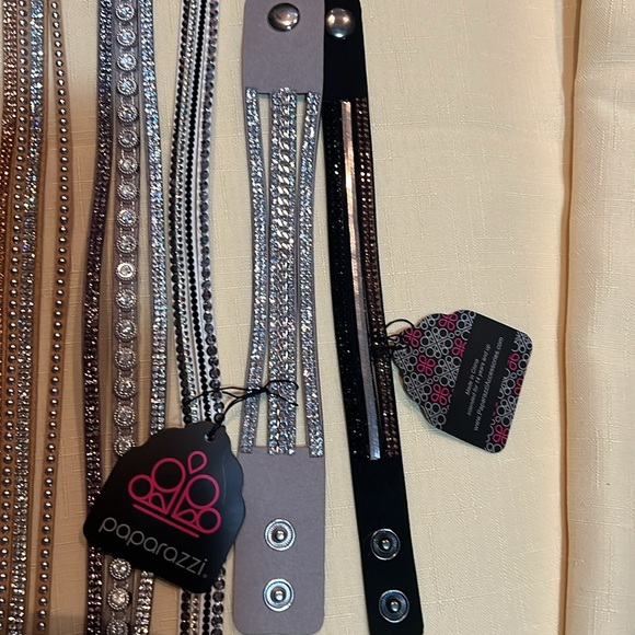 Wrap brackets pick 4 for $20 - Picture 6 of 7